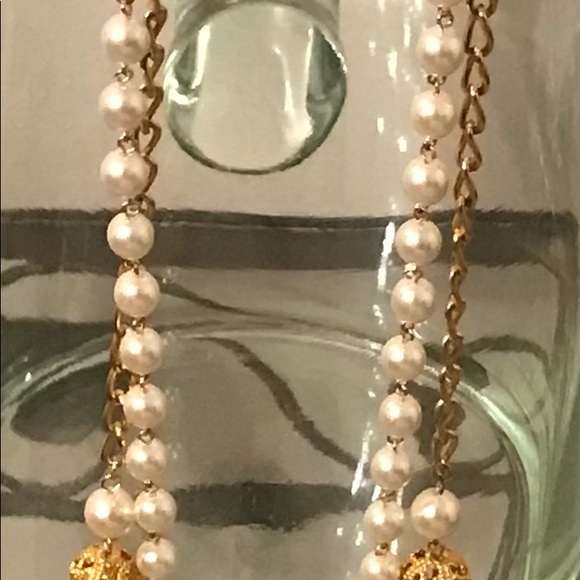 18” Costume Necklace — Jet, pearl and gold beads - Picture 2 of 4